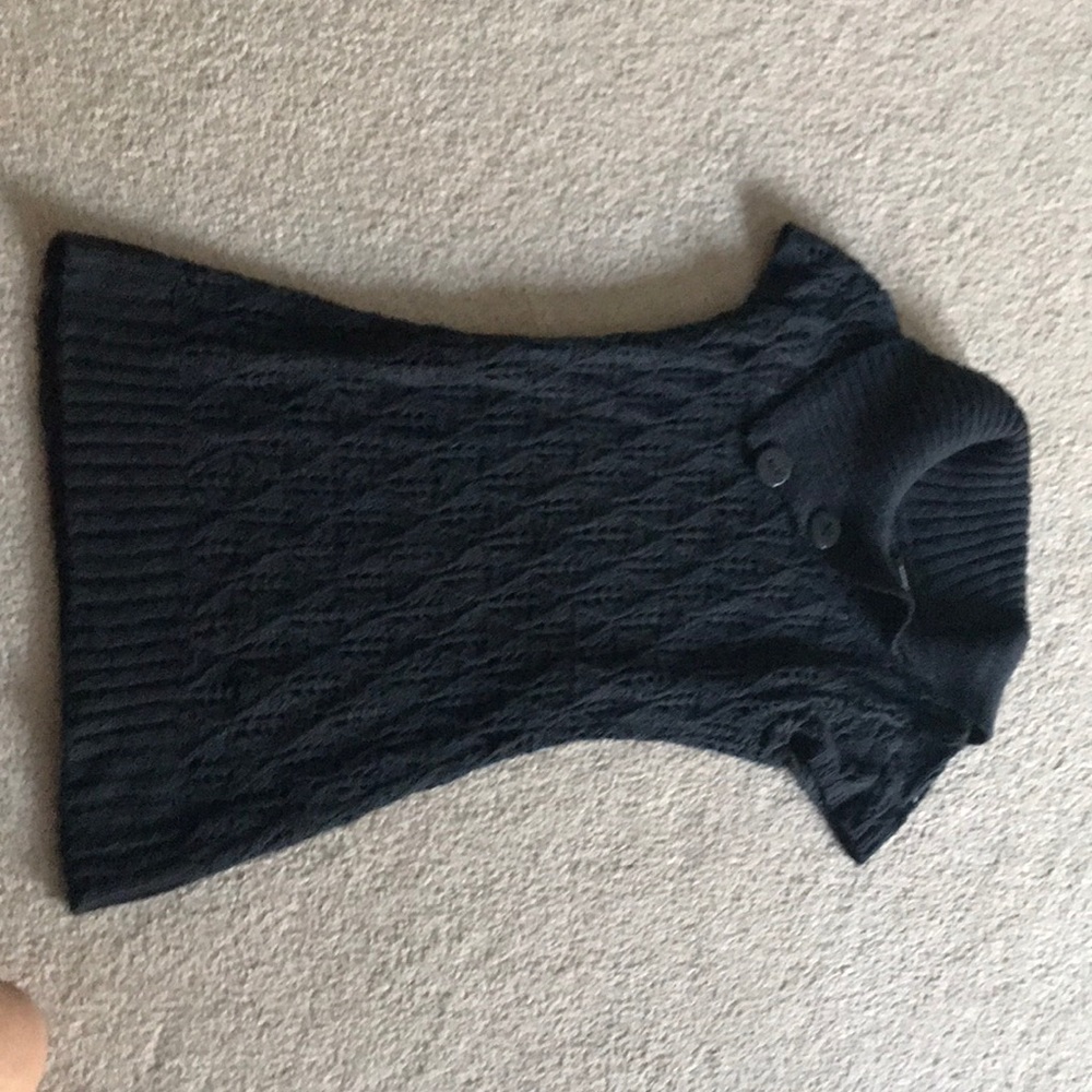 Navy short sleeve sweater